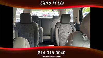 2015 GMC Acadia SLE-2   - Photo 13 - Erie, PA 16506