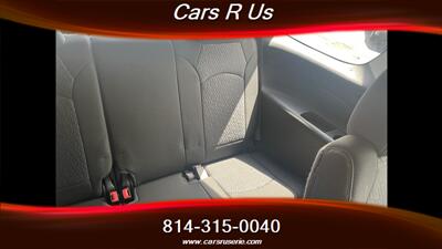 2015 GMC Acadia SLE-2   - Photo 14 - Erie, PA 16506