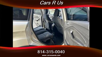 2018 Ford Escape SE   - Photo 11 - Erie, PA 16506