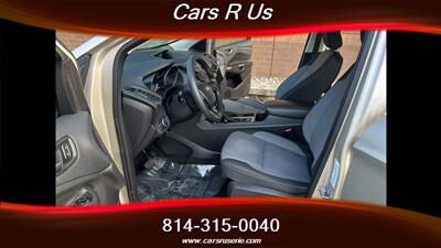 2018 Ford Escape SE   - Photo 8 - Erie, PA 16506