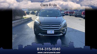 2017 Ford Escape SE   - Photo 2 - Erie, PA 16506