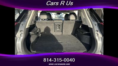 2018 Nissan Rogue SL - Photo 8 - Erie, PA 16506