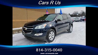 2011 Chevrolet Traverse LS   - Photo 2 - Erie, PA 16506