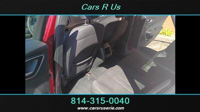 2015 Chrysler 200 Limited - Photo 10 - Erie, PA 16506