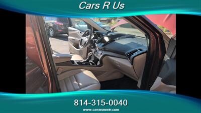 2018 Ford Escape SEL   - Photo 11 - Erie, PA 16506