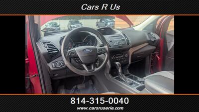 2017 Ford Escape SE   - Photo 8 - Erie, PA 16506