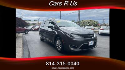2018 Chrysler Pacifica Touring L   - Photo 8 - Erie, PA 16506