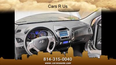 2011 Hyundai TUCSON Limited w/Navi   - Photo 10 - Erie, PA 16506