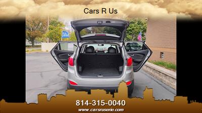 2011 Hyundai TUCSON Limited w/Navi   - Photo 8 - Erie, PA 16506