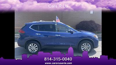 2017 Nissan Rogue SV   - Photo 2 - Erie, PA 16506