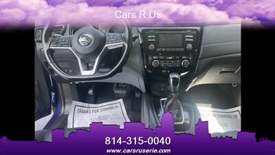 2017 Nissan Rogue SV   - Photo 15 - Erie, PA 16506