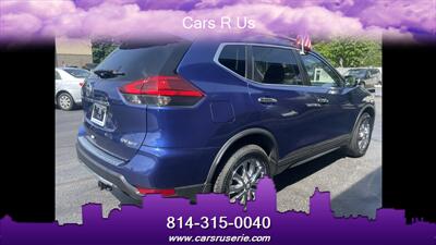 2017 Nissan Rogue SV   - Photo 6 - Erie, PA 16506