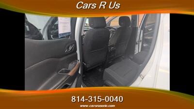 2017 GMC Acadia SLE-2   - Photo 7 - Erie, PA 16506