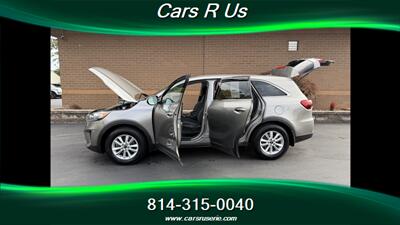 2019 Kia Sorento LX - Photo 13 - Erie, PA 16506