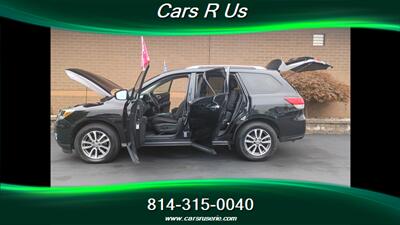 2016 Nissan Pathfinder SV - Photo 5 - Erie, PA 16506