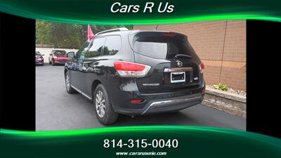 2016 Nissan Pathfinder SV - Photo 4 - Erie, PA 16506