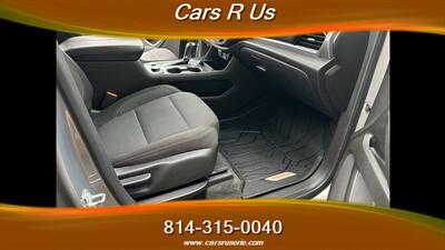 2018 Chevrolet Traverse LT Cloth   - Photo 9 - Erie, PA 16506