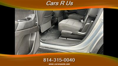 2018 Chevrolet Traverse LT Cloth   - Photo 8 - Erie, PA 16506