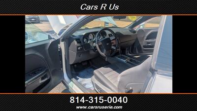2010 Dodge Challenger SE - Photo 5 - Erie, PA 16506