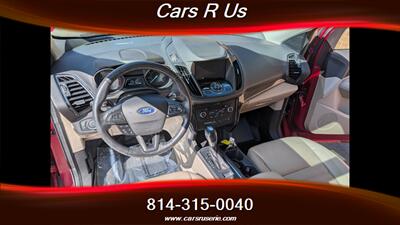 2019 Ford Escape Titanium   - Photo 7 - Erie, PA 16506