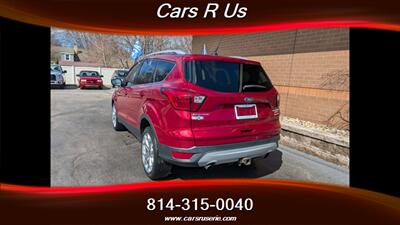2019 Ford Escape Titanium   - Photo 3 - Erie, PA 16506