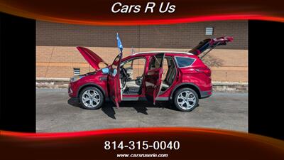 2019 Ford Escape Titanium   - Photo 10 - Erie, PA 16506