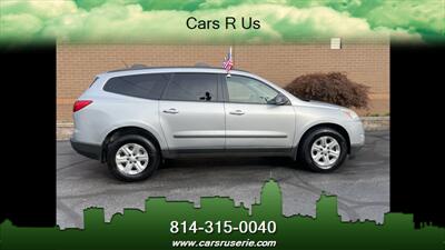 2012 Chevrolet Traverse LS   - Photo 2 - Erie, PA 16506