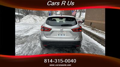 2020 Nissan Rogue Sport S - Photo 5 - Erie, PA 16506