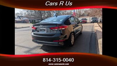 2017 Hyundai ELANTRA SE   - Photo 4 - Erie, PA 16506