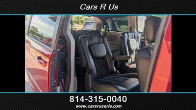 2015 Dodge Grand Caravan SXT   - Photo 5 - Erie, PA 16506