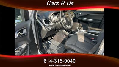 2017 Dodge Journey SXT   - Photo 6 - Erie, PA 16506