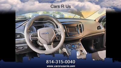 2016 Chrysler 200 Limited   - Photo 9 - Erie, PA 16506