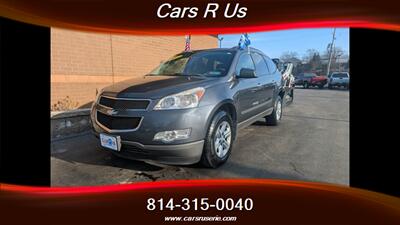 2012 Chevrolet Traverse LS   - Photo 2 - Erie, PA 16506