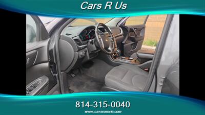 2013 Chevrolet Traverse LT   - Photo 9 - Erie, PA 16506