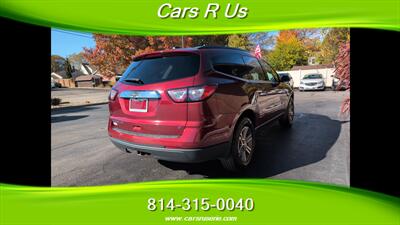 2017 Chevrolet Traverse LT   - Photo 5 - Erie, PA 16506