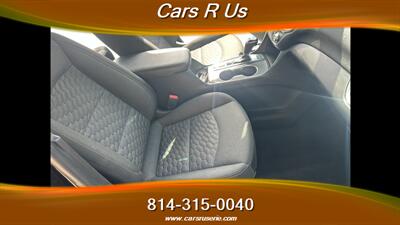 2020 Chevrolet Equinox LT - Photo 10 - Erie, PA 16506