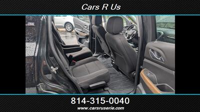 2019 GMC Acadia SLE-2 - Photo 9 - Erie, PA 16506
