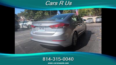2017 Hyundai ELANTRA SE   - Photo 5 - Erie, PA 16506