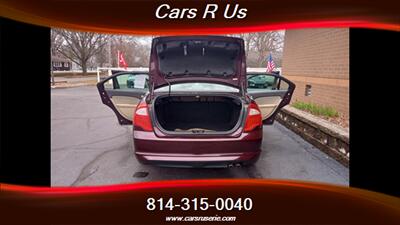 2011 Ford Fusion SE   - Photo 8 - Erie, PA 16506