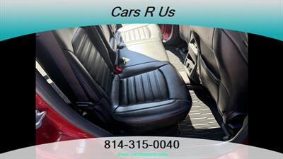 2019 Ford Edge SEL - Photo 9 - Erie, PA 16506