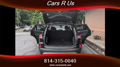 2021 Ford Escape SE   - Photo 8 - Erie, PA 16506