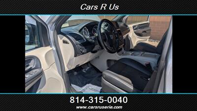 2019 Dodge Grand Caravan SXT   - Photo 4 - Erie, PA 16506