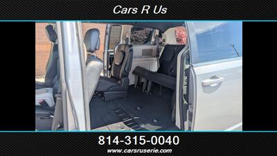 2019 Dodge Grand Caravan SXT   - Photo 6 - Erie, PA 16506