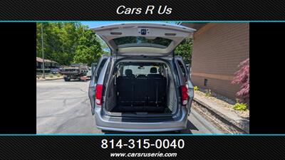 2019 Dodge Grand Caravan SXT   - Photo 7 - Erie, PA 16506
