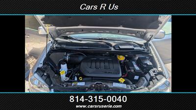 2019 Dodge Grand Caravan SXT   - Photo 3 - Erie, PA 16506