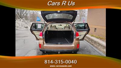 2011 Subaru Outback 3.6R Limited   - Photo 8 - Erie, PA 16506