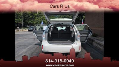 2013 Toyota Prius v Three   - Photo 8 - Erie, PA 16506