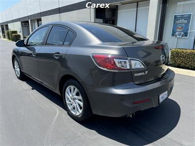 2013 Mazda Mazda3 i Touring   - Photo 9 - Costa Mesa, CA 92626