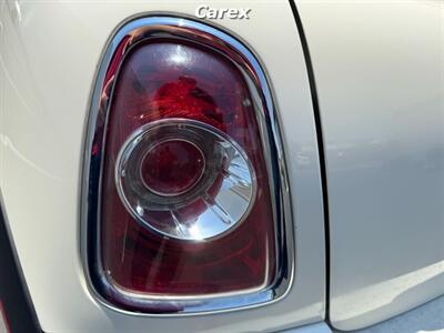 2011 MINI Cooper   - Photo 9 - Costa Mesa, CA 92626