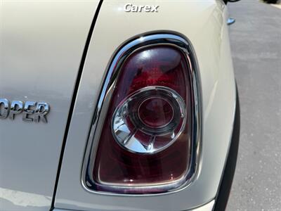 2011 MINI Cooper   - Photo 12 - Costa Mesa, CA 92626